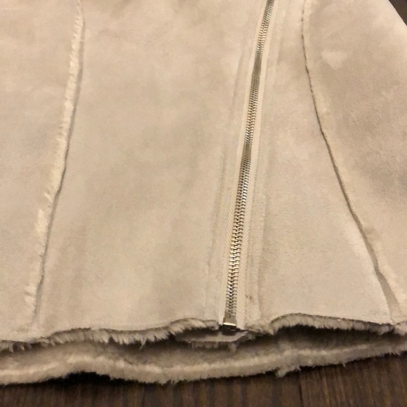 Faux fur and shearling vest - Picture 2 of 8